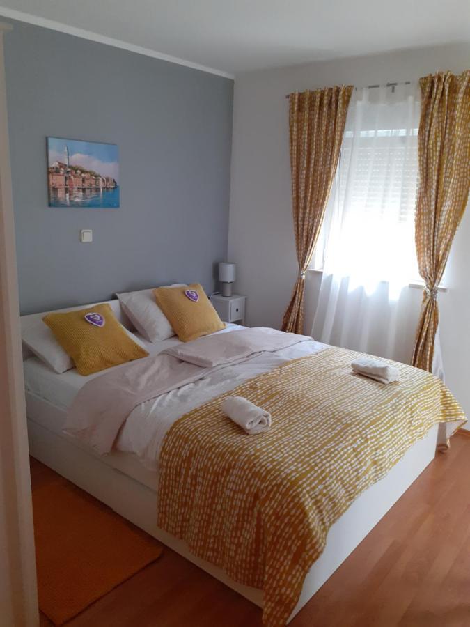 Lola Apartmani 로비니 외부 사진